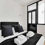 Authentique Apartment - 1Br- 2P- Voltaire