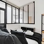Authentique Apartment - 1Br- 2P- Voltaire